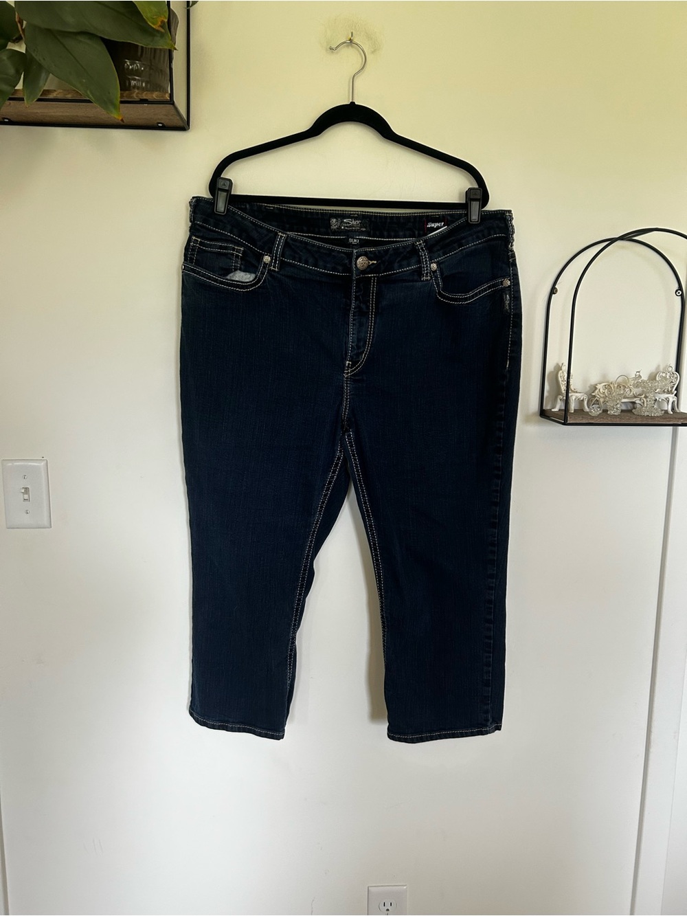 Silver Jeans Co Suki Super Stretch‎ High Capri Jeans Plus Size 24